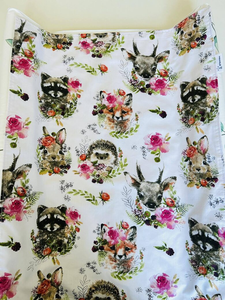 Mitrumnecaurlaidīgs aprūpes paladziņš "Boho meža zvēriņi"