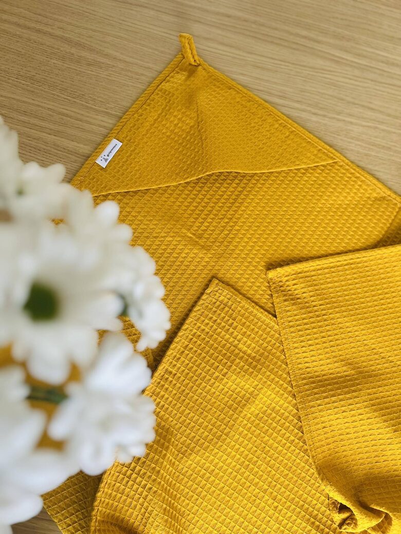 Dvielītis ar kapuci “Sinepju vafeļaudums”