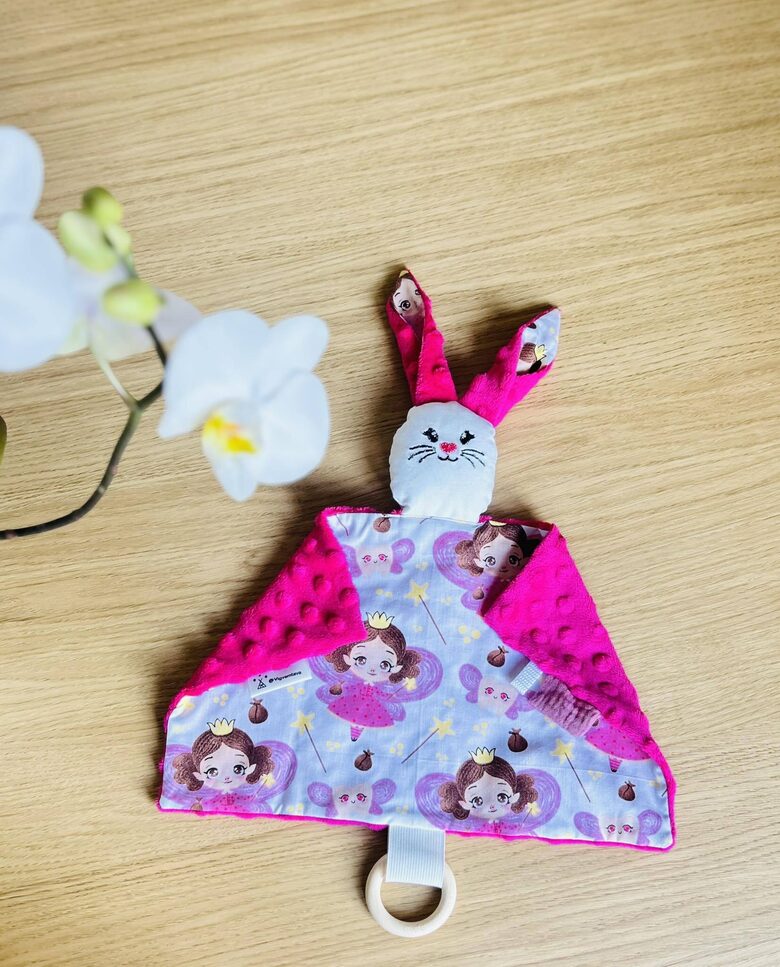 Miega zaķītis no minky flīsa un kokvilnas "Fejas"