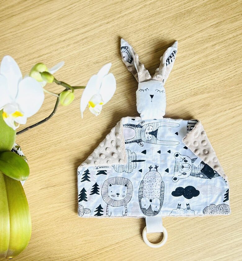 Miega zaķītis no minky flīsa un kokvilnas "Skandināvu noskaņā"