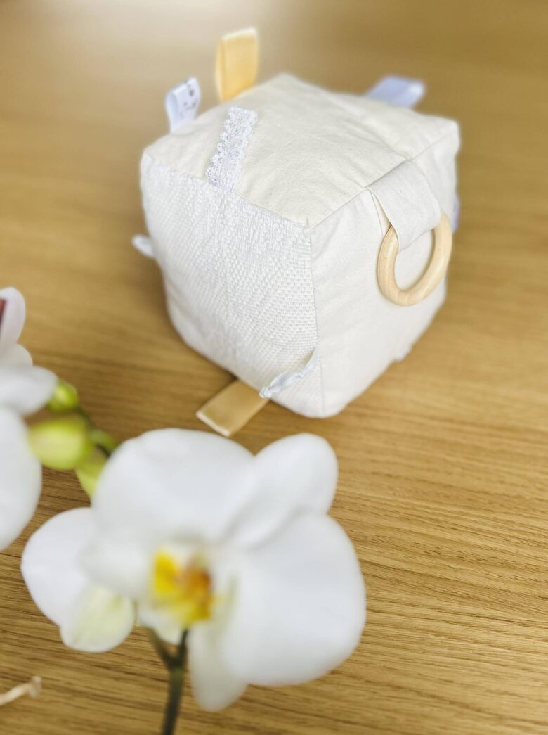 Attīstošais sensora kubs “Dabas tekstūras”