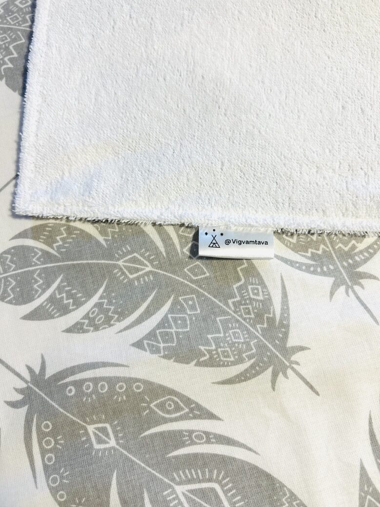 Mitrumnecaurlaidīgs aprūpes paladziņš "Indiāņu spalvas”