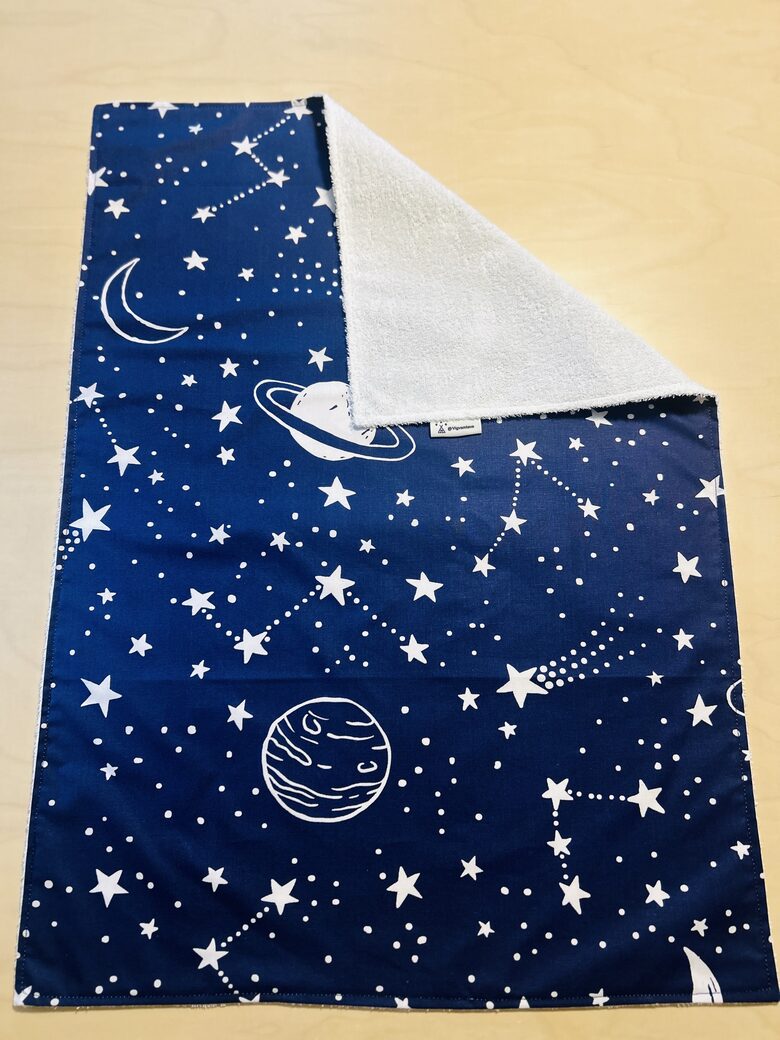 Mitrumnecaurlaidīgs aprūpes paladziņš “Nakts kosmosā”