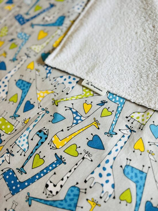 Mitrumnecaurlaidīgs aprūpes paladziņš "Mīļas žirafes"