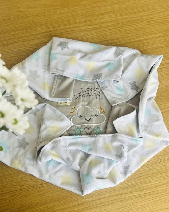 Sedziņa bērniem “Satīna pieskāriens ar izšuvumu”