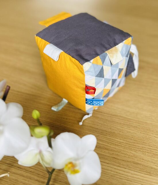 Attīstošais sensora kubs “Saules un Zemes harmonija”