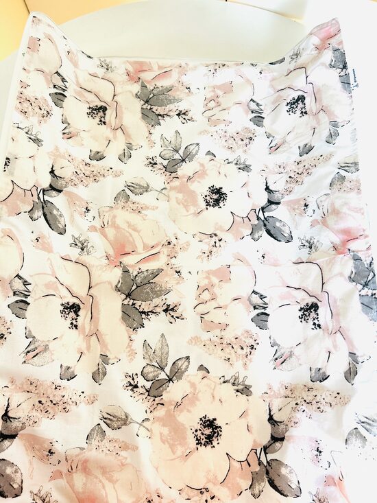 Mitrumnecaurlaidīgs aprūpes paladziņš “Peonijas”